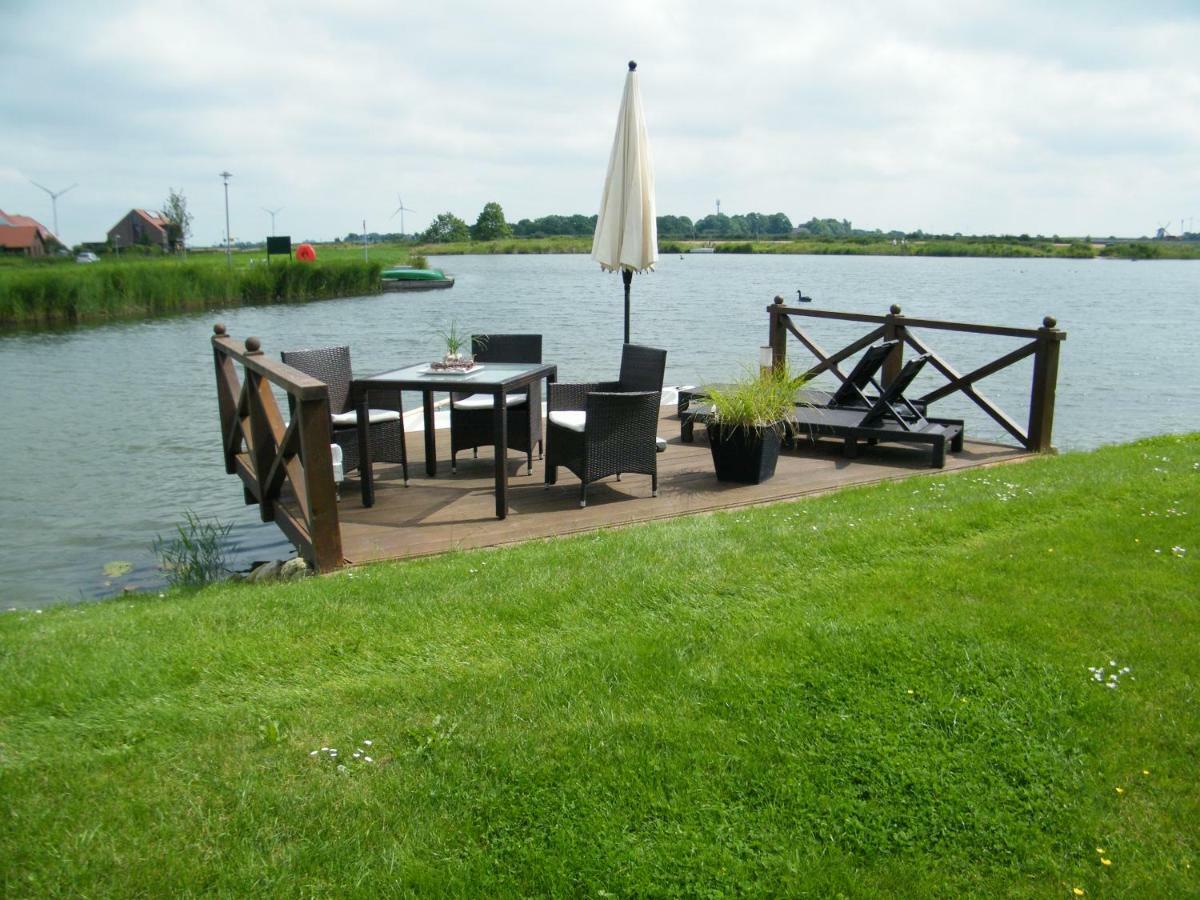 Gastehaus " Schone Aussicht " Apartamento Neuharlingersiel Exterior foto